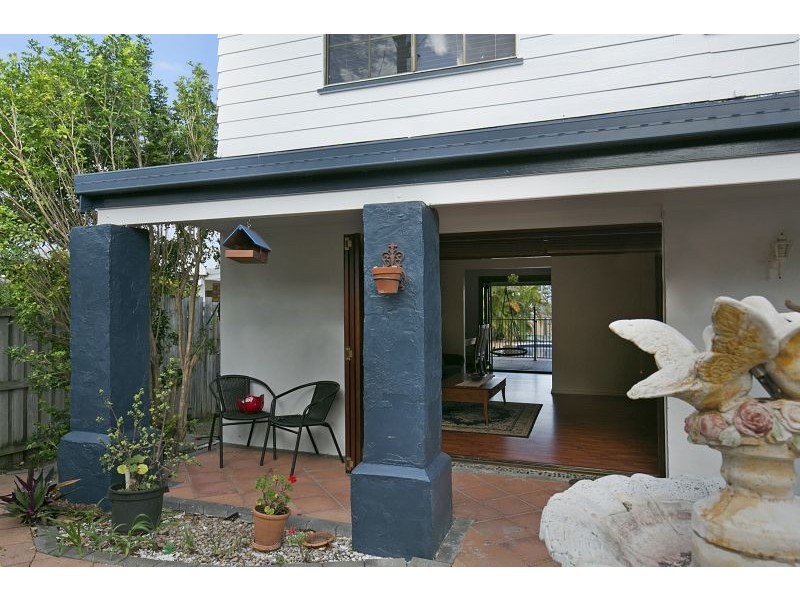 19 Lisa St, Redland Bay QLD 4165