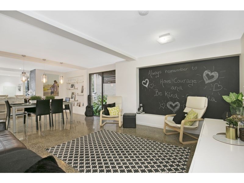 26 INDUS STREET, Camp Hill QLD 4152