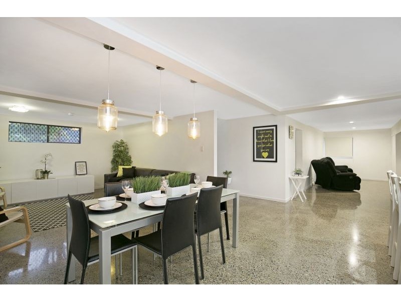 26 INDUS STREET, Camp Hill QLD 4152