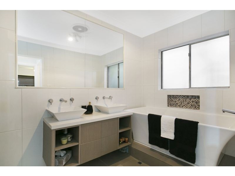 26 INDUS STREET, Camp Hill QLD 4152