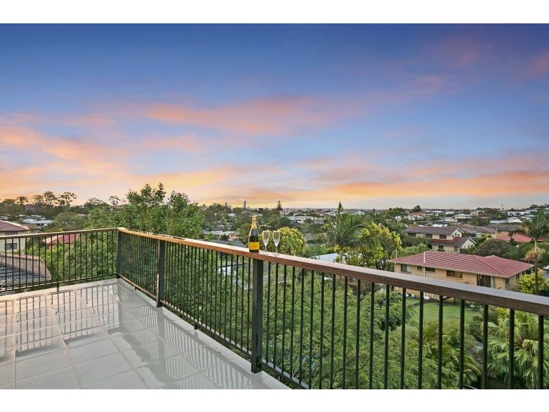 26 INDUS STREET, Camp Hill QLD 4152