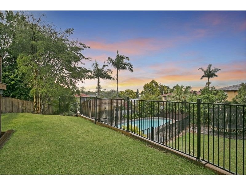 26 INDUS STREET, Camp Hill QLD 4152