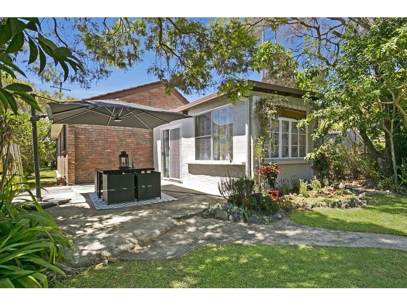 16 Oakland Ave, Redland Bay QLD 4165