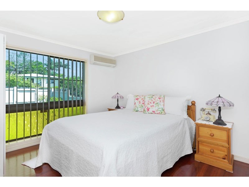 8 Hinckley Street, Manly West QLD 4179