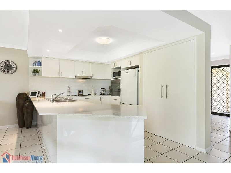 12 Saranah Place, Wellington Point QLD 4160