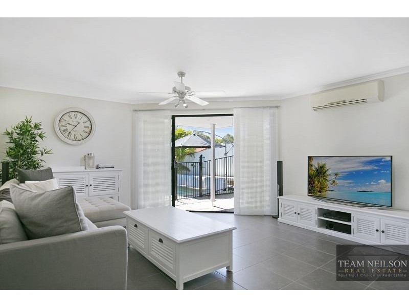 2 Portland Parade, Redland Bay QLD 4165