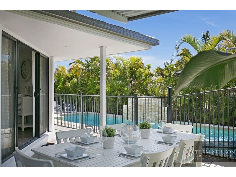 2 Portland Parade, Redland Bay QLD 4165