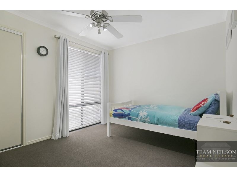 2 Portland Parade, Redland Bay QLD 4165