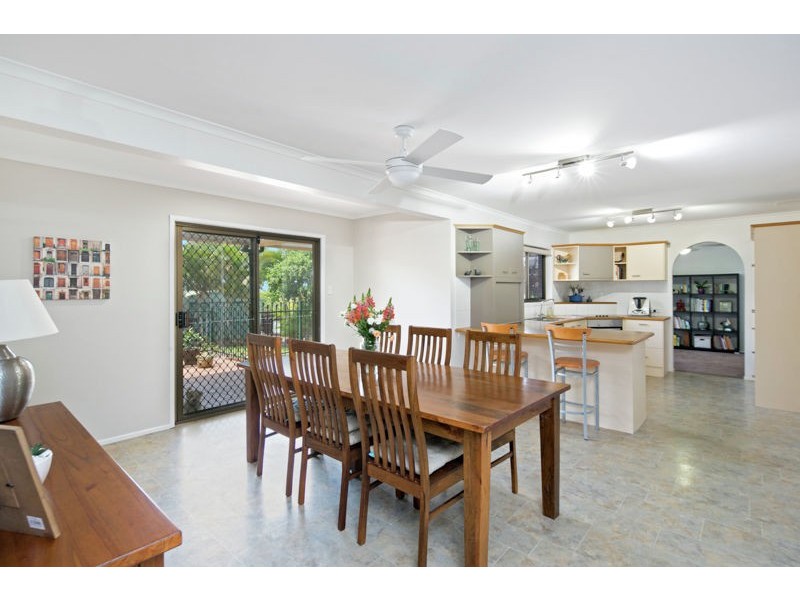 6 Laura Street, Cleveland QLD 4163