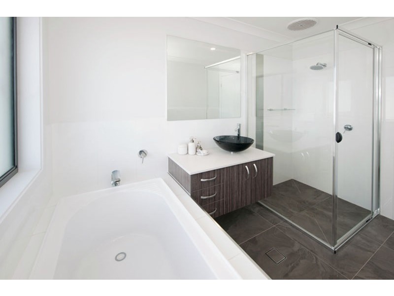 10 Village High Crescent, Coomera Waters QLD 4209