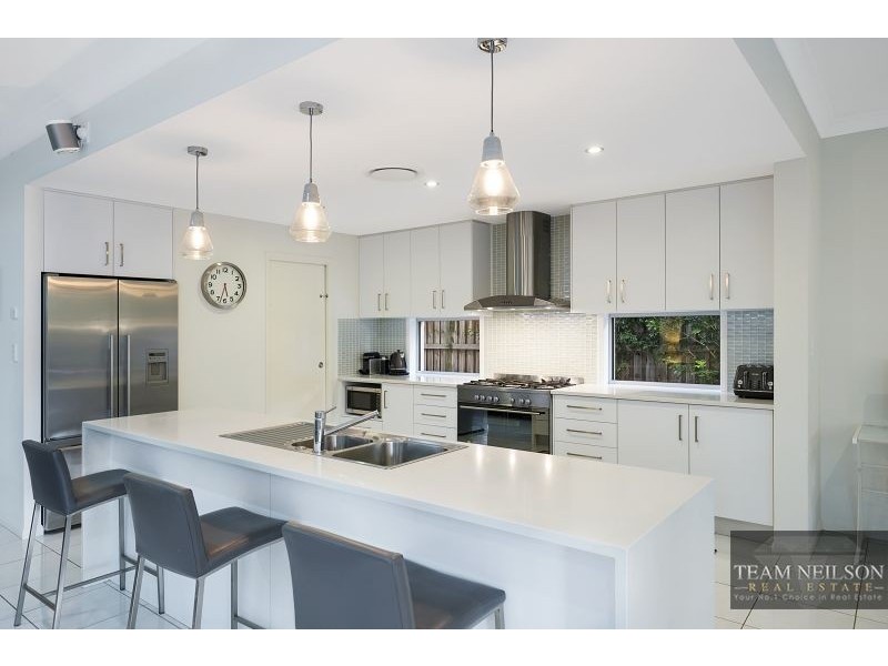 12 Thistle Street, Ormiston QLD 4160