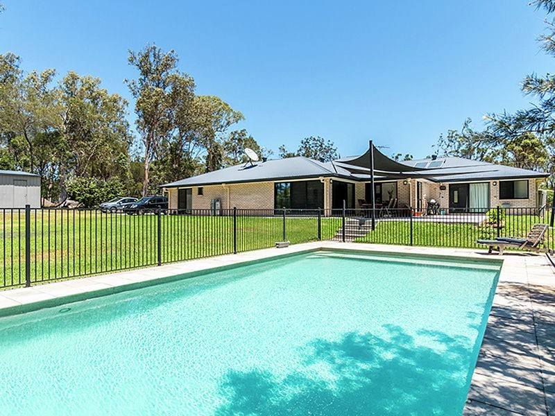 146 Orchard Road, Redland Bay QLD 4165