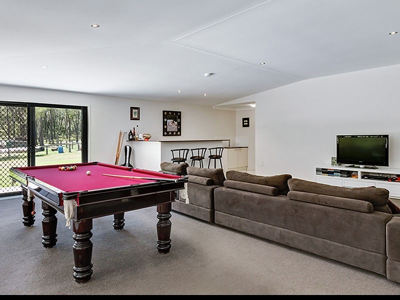 146 Orchard Road, Redland Bay QLD 4165