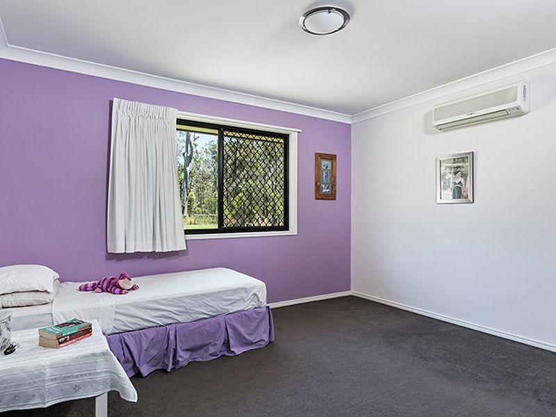 146 Orchard Road, Redland Bay QLD 4165