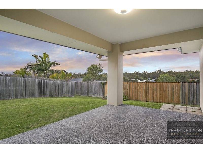 68 EBONY CR, Redland Bay QLD 4165