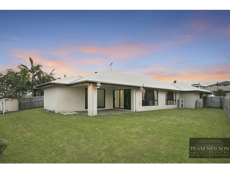 68 EBONY CR, Redland Bay QLD 4165