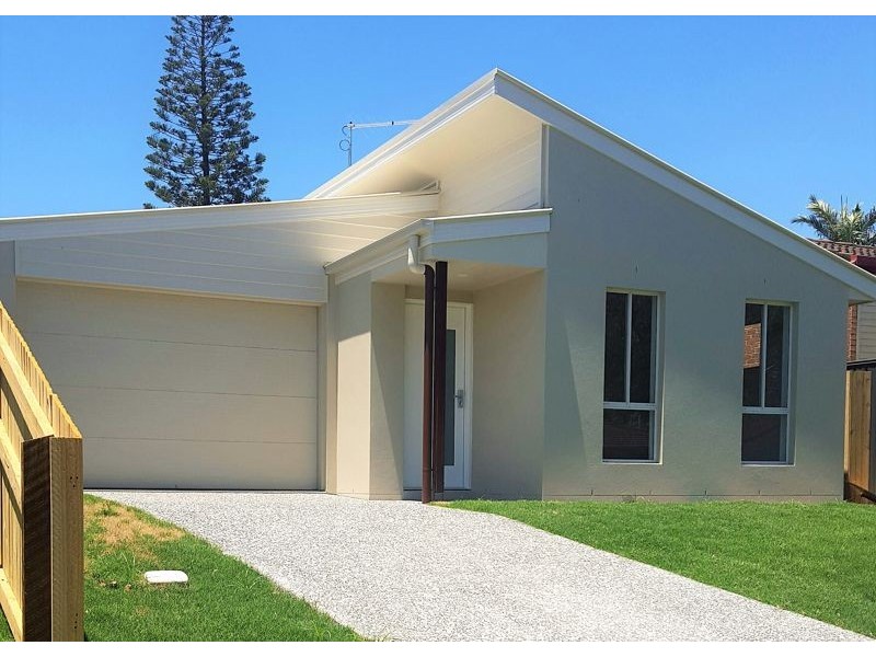 11 Chestnut Crescent, Victoria Point QLD 4165