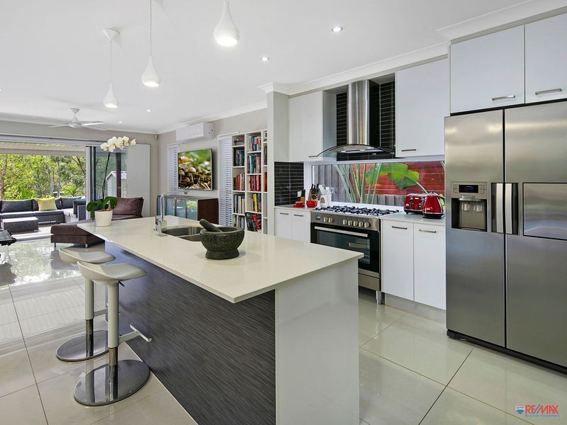 30A Pentecost Place, Redland Bay QLD 4165