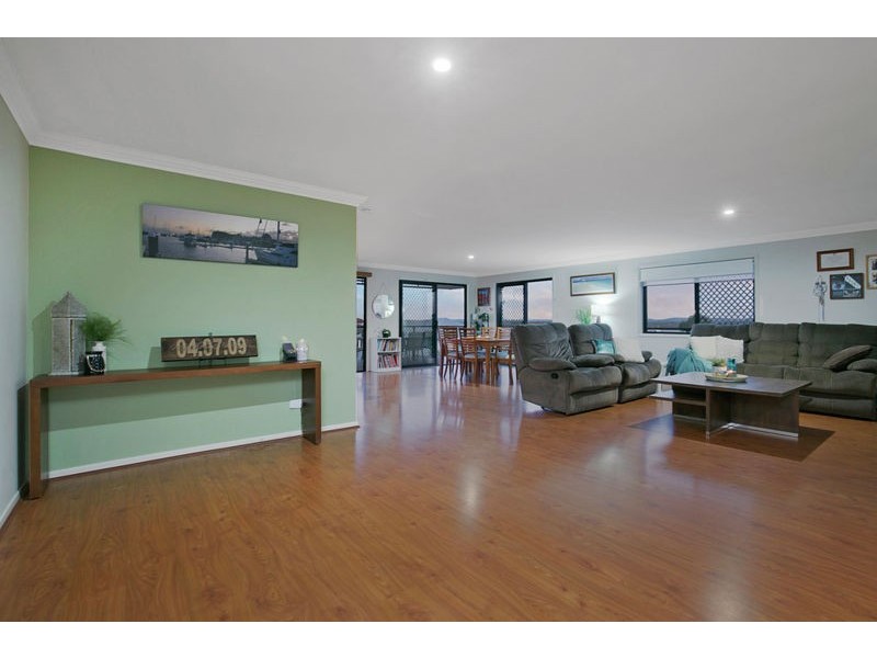 7 Wilohurst Drive, Redland Bay QLD 4165