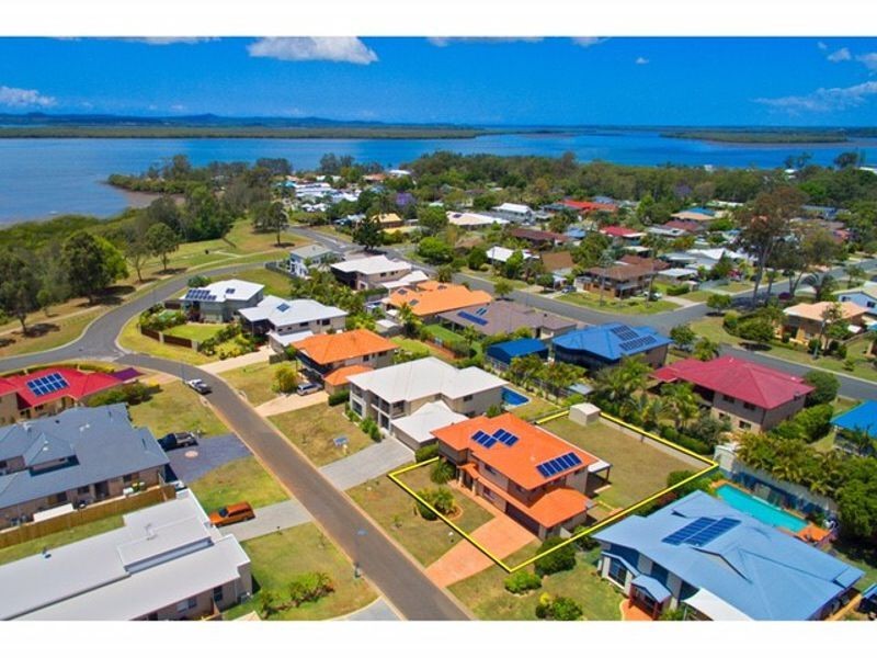 10 ST CLAIR CT, Redland Bay QLD 4165