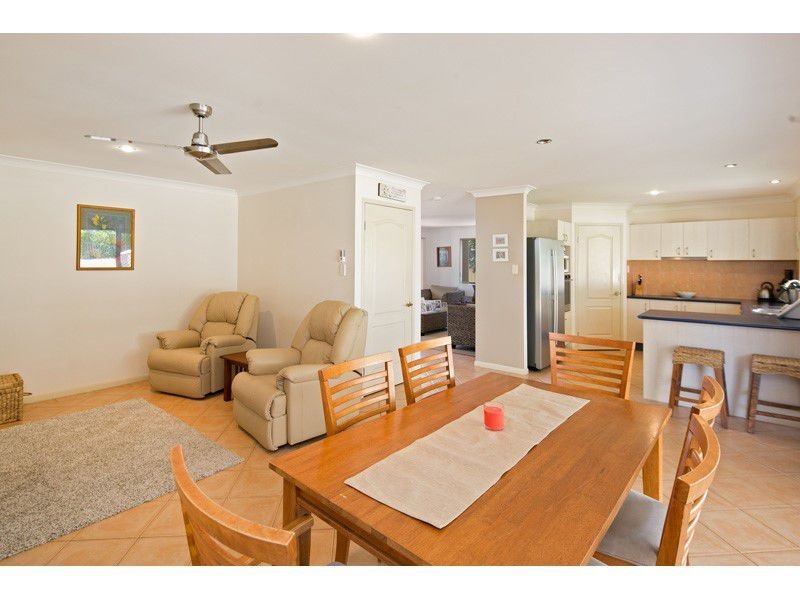 10 ST CLAIR CT, Redland Bay QLD 4165