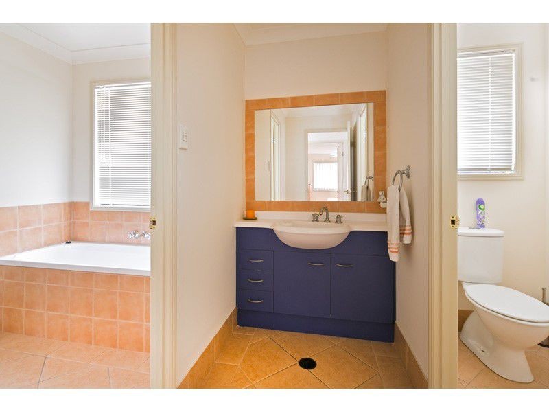 10 ST CLAIR CT, Redland Bay QLD 4165