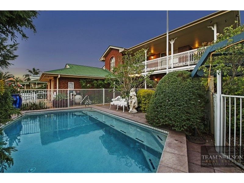 1 Labib Street, Redland Bay QLD 4165