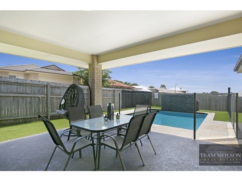 37 Cypress Street, Redland Bay QLD 4165