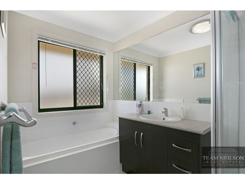 37 Cypress Street, Redland Bay QLD 4165