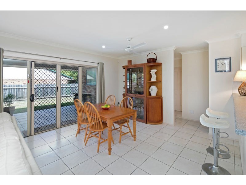 13A Nottinghill Street, Birkdale QLD 4159