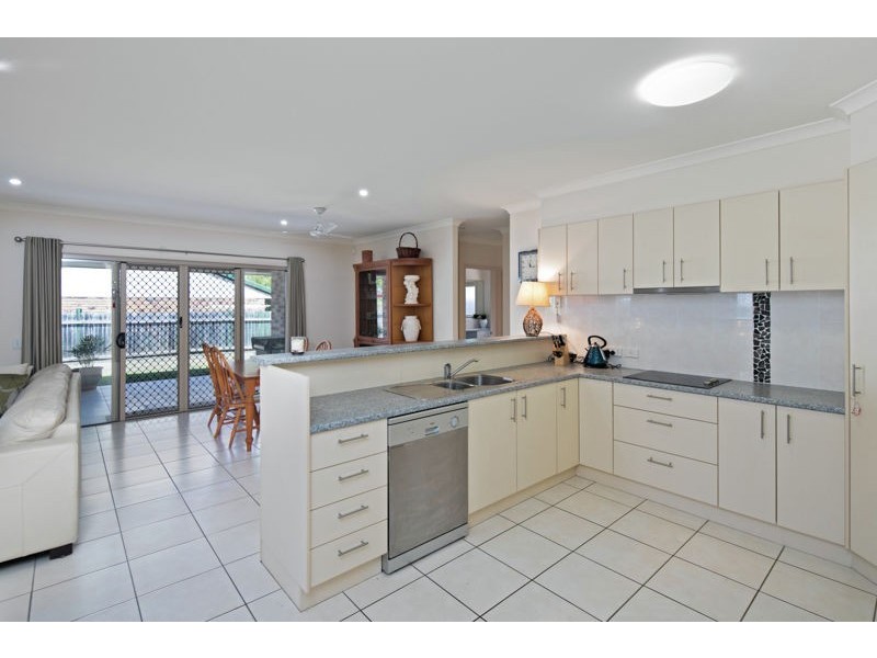 13A Nottinghill Street, Birkdale QLD 4159