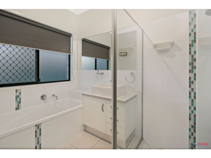 25 Clive Road, Birkdale QLD 4159