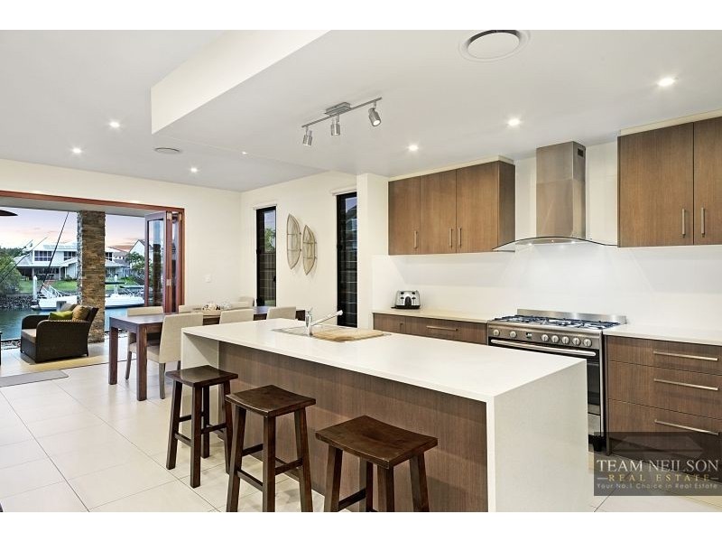 41 Compass Court, Raby Bay QLD 4163