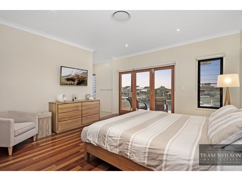 41 Compass Court, Raby Bay QLD 4163