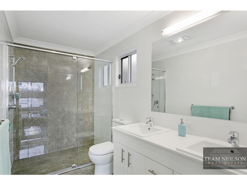 4/16 Bainbridge Street, Ormiston QLD 4160