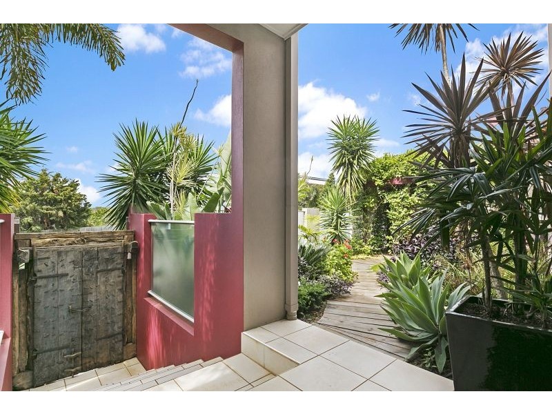 38 Attenborough Circuit, Redland Bay QLD 4165