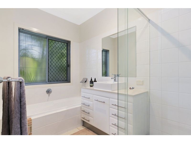 38 Attenborough Circuit, Redland Bay QLD 4165