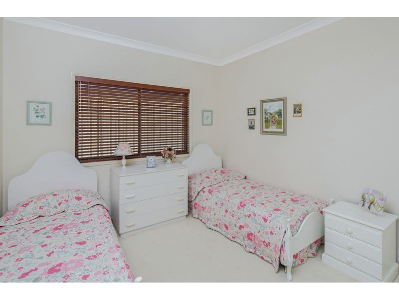 14 Mallan Terrace, Birkdale QLD 4159