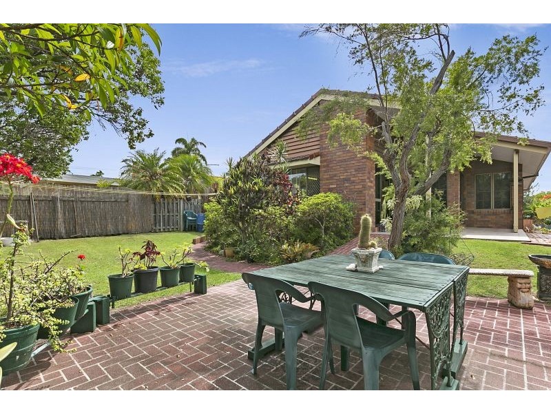 2 Mergowie Drive, Cleveland QLD 4163