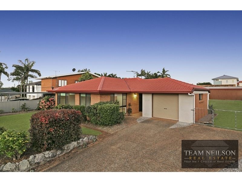 18 Mill Street, Redland Bay QLD 4165