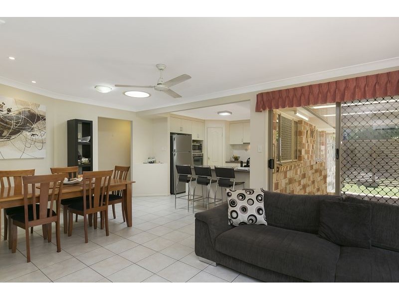 8 Rachel Place, Thornlands QLD 4164