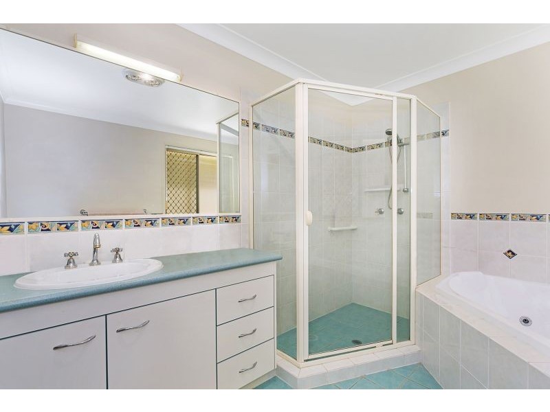 8 Rachel Place, Thornlands QLD 4164