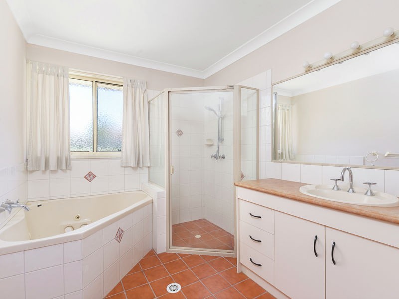 19 HOLLY ROAD, Victoria Point QLD 4165