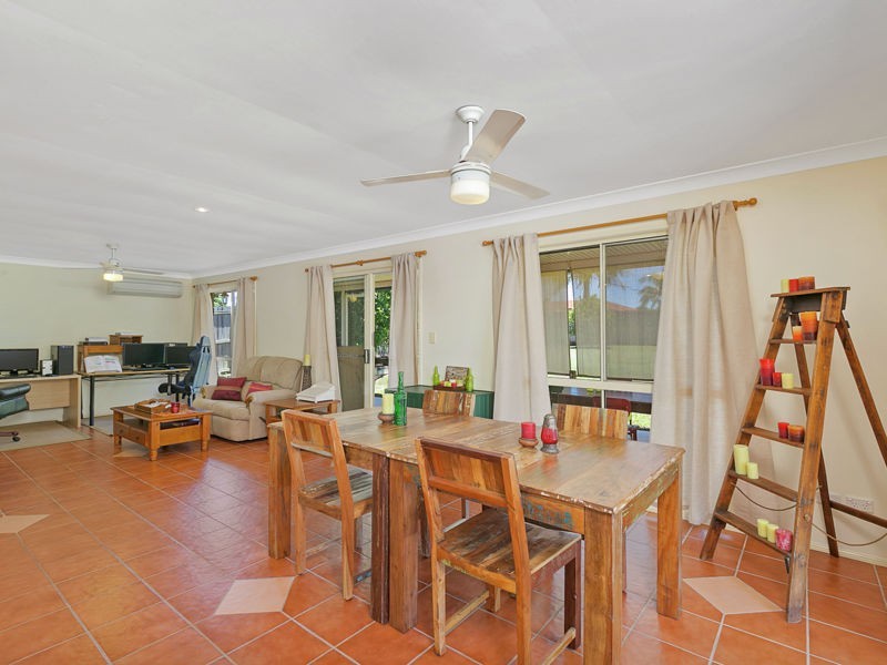 19 HOLLY ROAD, Victoria Point QLD 4165