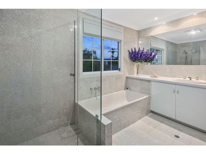 47 Plymouth Court, Raby Bay QLD 4163