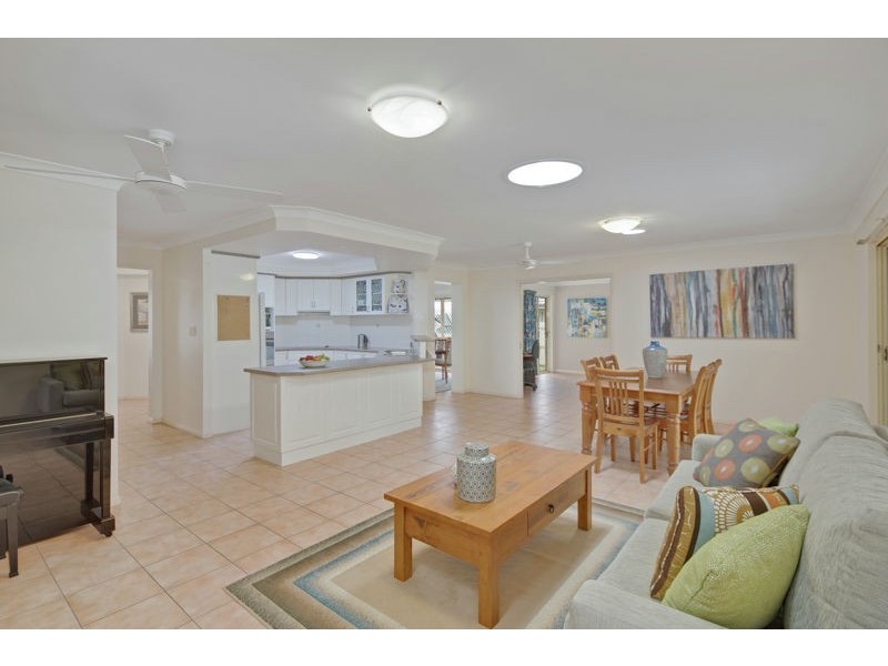 3 Wisteria Street, Ormiston QLD 4160