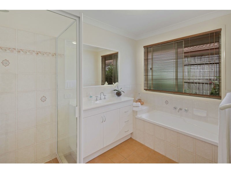 3 Wisteria Street, Ormiston QLD 4160