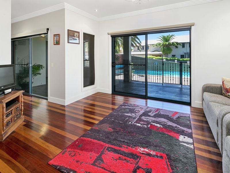 3 Keirnan Street, Redland Bay QLD 4165