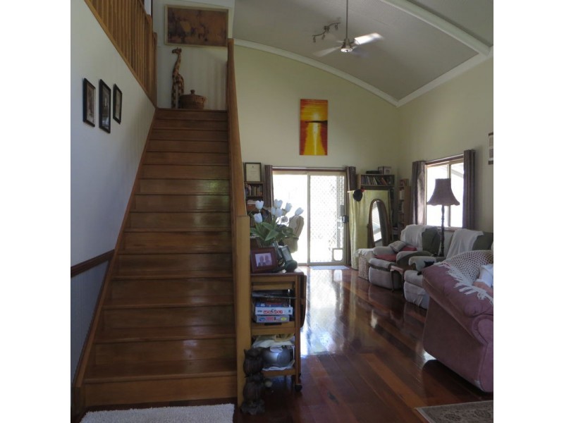 28 Kurrajong Rd, Russell Island QLD 4184