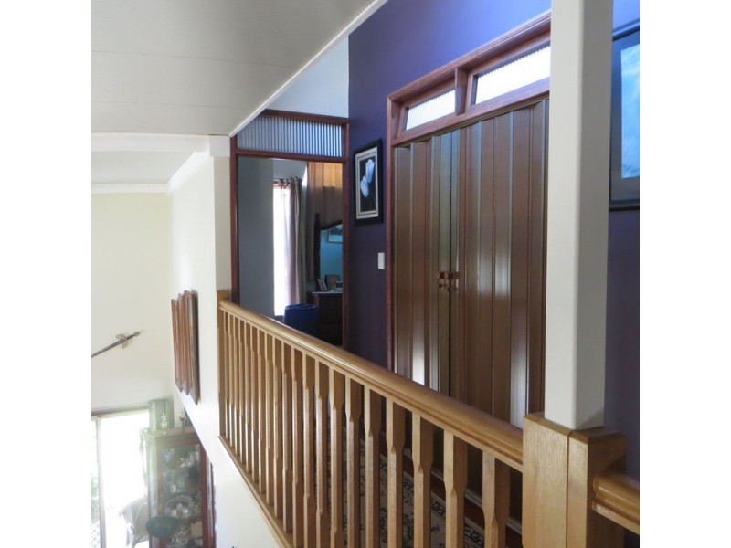 28 Kurrajong Rd, Russell Island QLD 4184